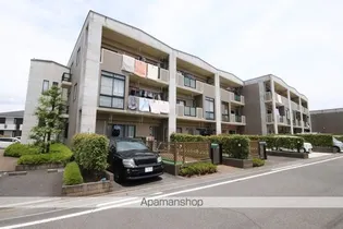 ワンダープレイス【2階】の外観