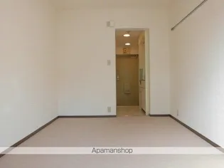 TOP・東寺尾第1【1階】の居間