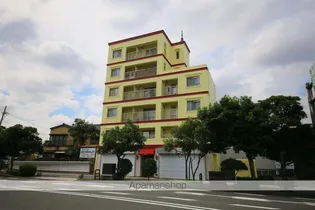 ラ プラージュの画像