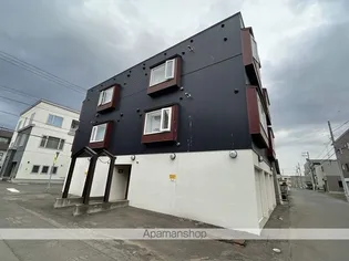リア クリスタルの画像