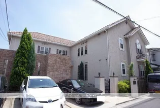 ルクーユ・トワ【2階】の外観