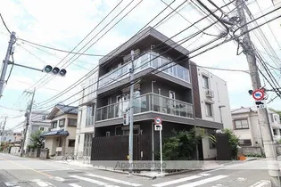 アヴニールの画像