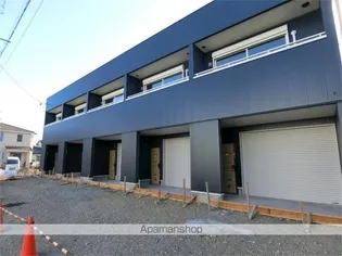 ベース ガレージ【5号室】の外観