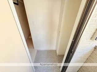 ソレイユE・Ⅱ【2階】の玄関