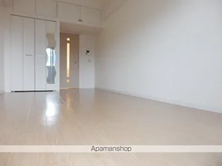 NO.82 CLUB ORIENT BLD.EMPRESS【3階】の居間