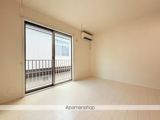 ソレイユE・Ⅱ【2階】の居間