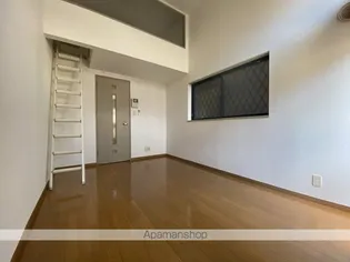 ネスト百道【102号室号室】の居間