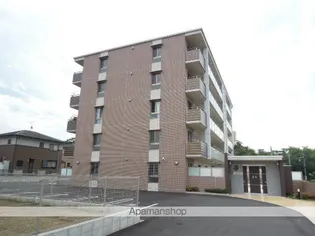 ドゥース ファミーユ駅南の画像