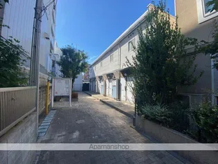 レオパレスシャルマン中野【2階】の外観