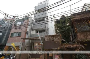 グランツハイム【2階】の外観