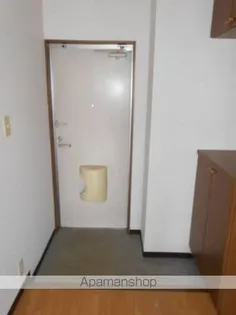 BEE アムール【2階】の玄関