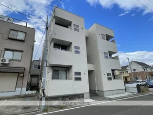 R−SMART KAROS小鶴新田【1階】の外観