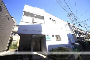 グリーンハイム聖蹟【1階】の外観