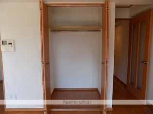 フォンテーヌ峯【502号室】の内装