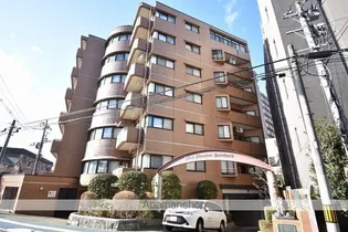 ライオンズマンション支倉【2階】の外観