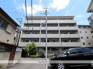 イー ウエストの画像