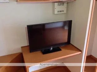 レオパレスグレイス下田【202号室】の居間