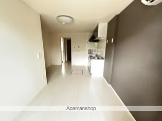 エイ・ティ テラス【102号室】の居間