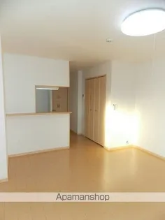 サンセット【1階】の居間