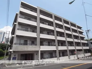 ルクレ初台【3階】の外観