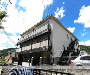 メイプルリーフ嵐山【203号室】の外観