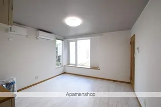 コンドルⅠ【102号室】の居間