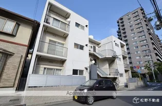 52−3 L−PLOT APARTMENT【102号室】の外観