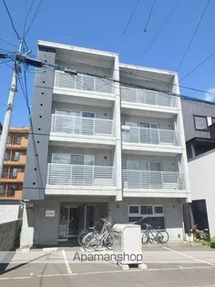 ラ シュエット宮の森の画像