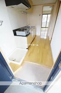 シャルマンF【2階】の玄関