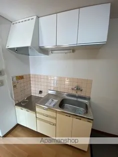 ブロードウェータウンA棟【2階】のキッチン