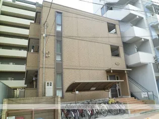 TREBINAウエスト【1階】の外観