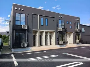 グランドハウス上駒沢【1階】の外観