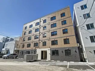 EXCELLENT HOUSE中の島の画像