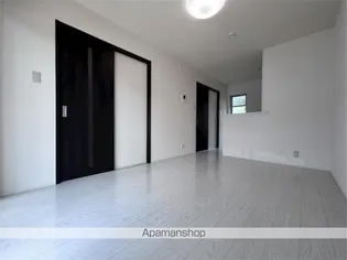 CROSS HEIGHES(クロス ハイツ)【105号室】の居間