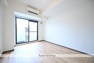 ナイスアーバンスピリッツ鶴見市場Ⅱ芦澤ビル【303号室】の居間