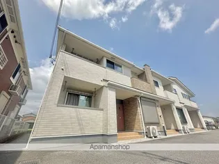 パインビレッジ ビオーラの画像