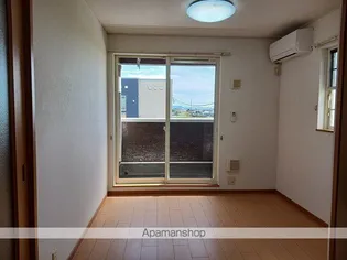 ベル ソレイユ Ⅱ【2階】の居間