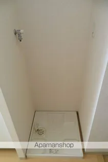 サンヴァーリオ小松島【2階】の内装