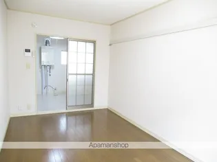 ドミ馬場小路B【102号室】の内装