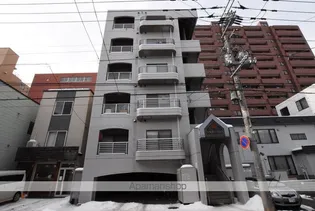 北海道札幌市中央区南五条西13丁目【マンション】の外観