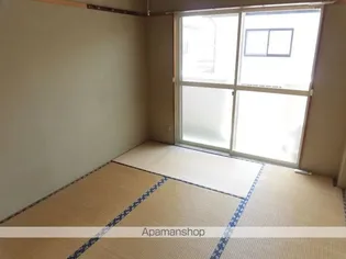 オーシャンITO【202号室】の居間