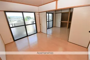 高田グランドマンション【3階】の内装