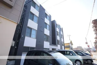 PARK EAST RESIDENCE【102P号室】の外観