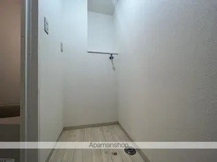 ダイナーズ鶴島【3階】の内装