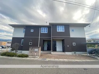 エレガント桐【2階】の外観