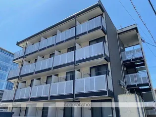 レオパレスパインツリー【3階】の外観