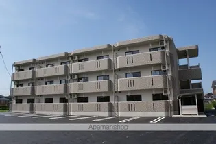 ユーミーやまいち【3階】の外観