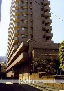 東京都新宿区西新宿8丁目【マンション】の外観