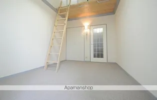 レオパレス春吉【1階】の居間