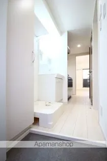 ルミエール赤羽【3階】の玄関